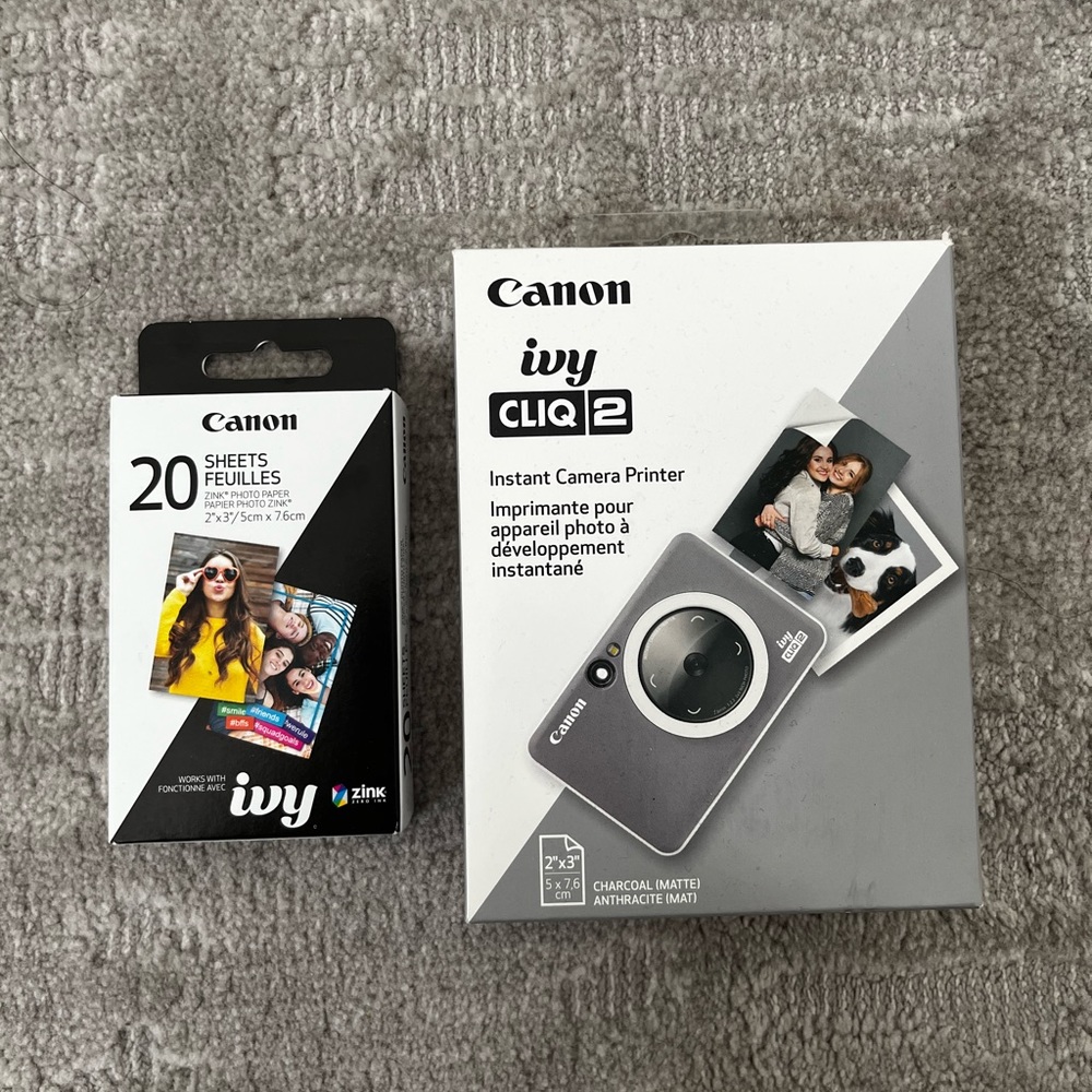 New Cannon Ivy Cliq 2 instant camera printer that comes along with 20 sheets!